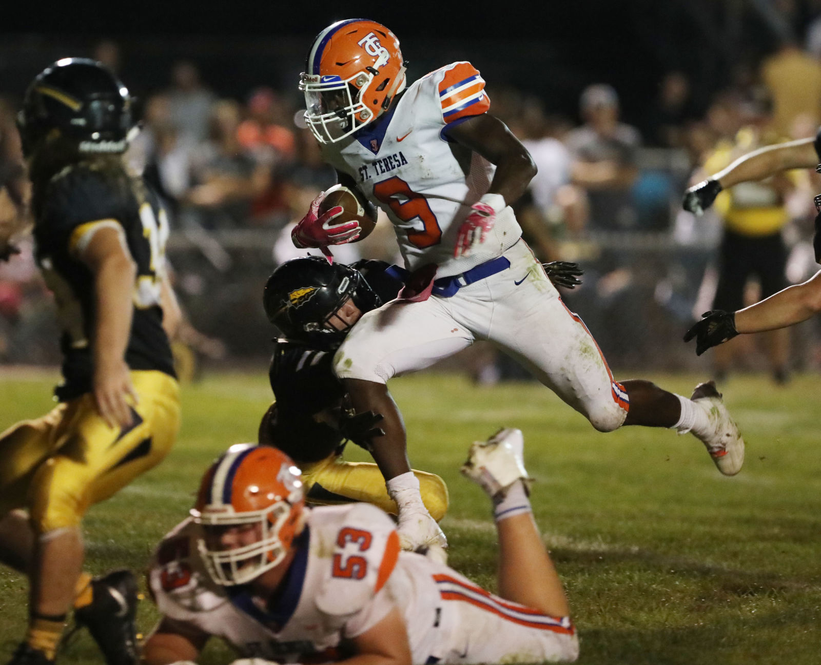 St Teresa vs Tuscola football 3 9.15.18.jpg